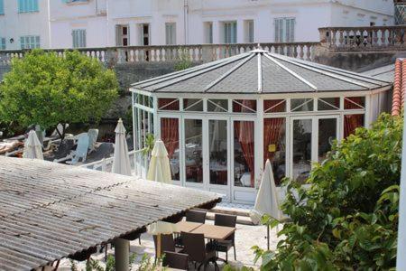 Hotel Aiglon Menton Exterior photo